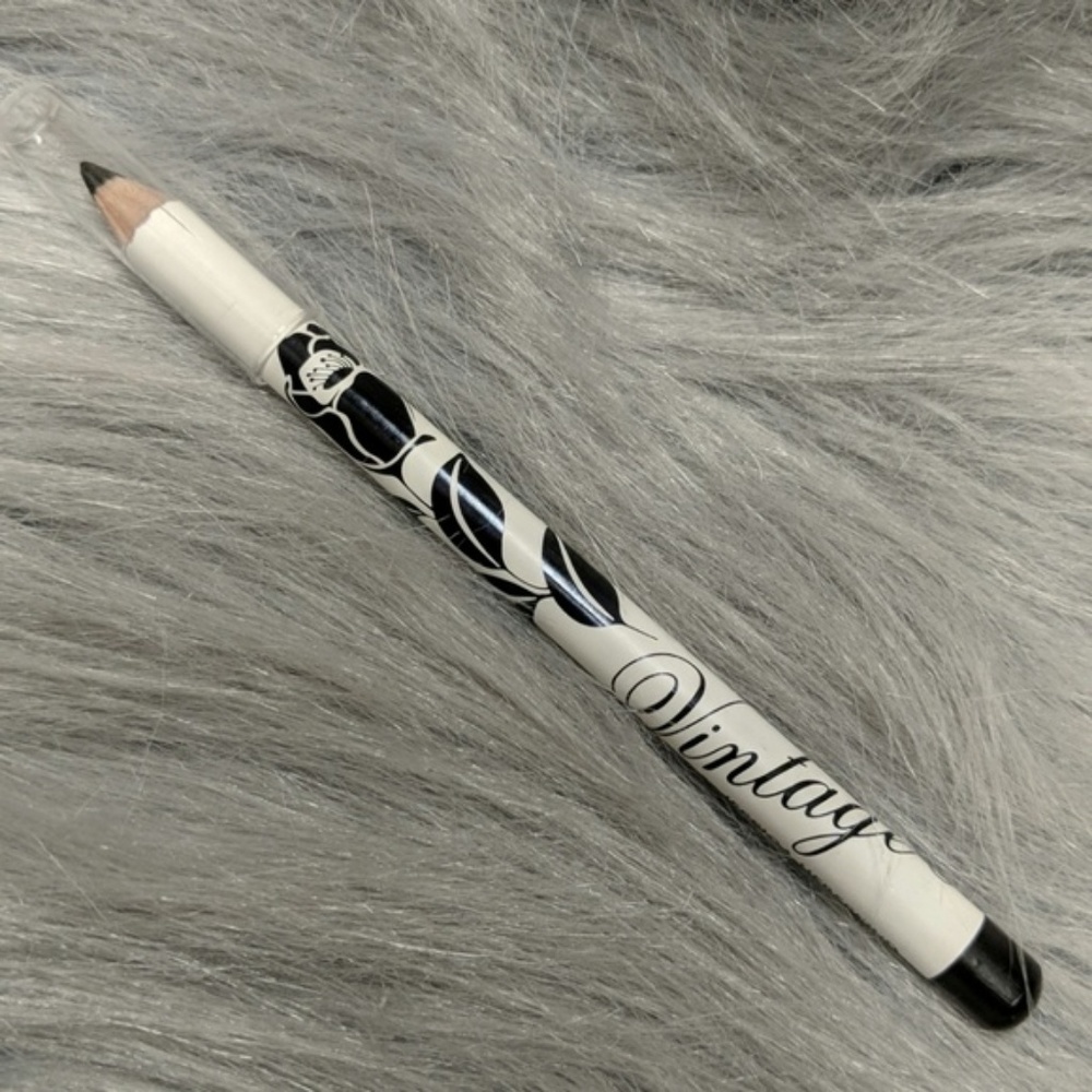 Vintage Smokey Eye Pencil in Jet Black